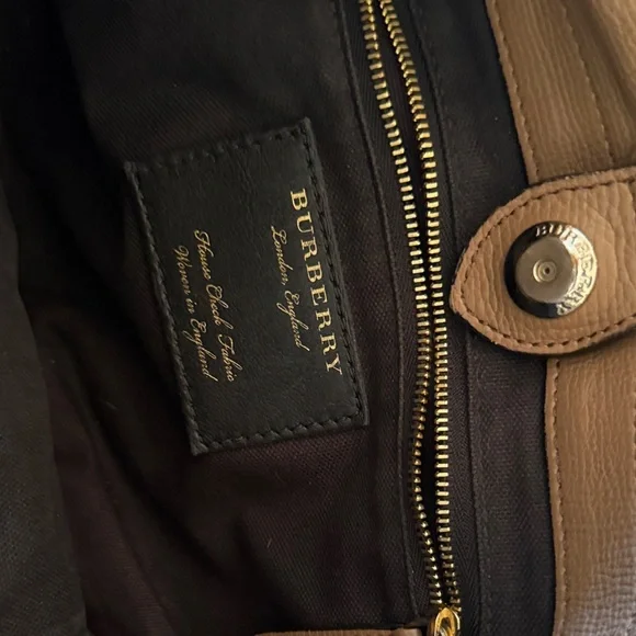 Burberry Tan Leather Crossbody Bag - Picture 6 of 10